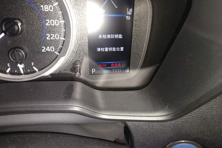 Used Toyota Corolla 2021 Dual-Motor 1.8L E-CVT Elite Edition Odometer Close Up