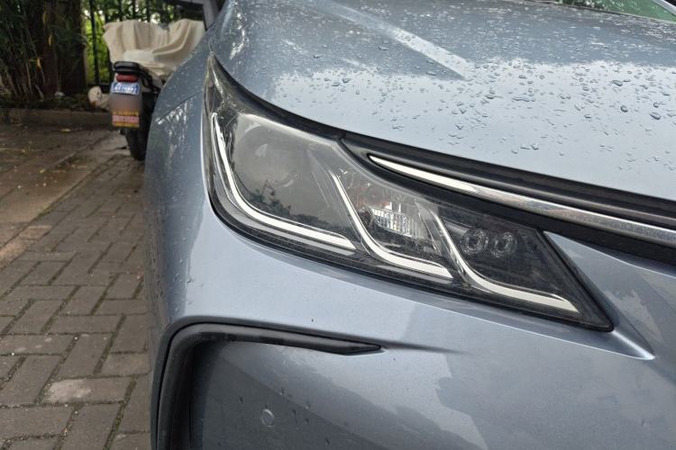 Used Toyota Corolla 2021 Dual-Motor 1.8L E-CVT Elite Edition Right Front Headlight