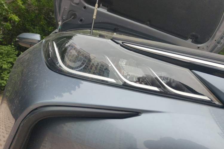 Used Toyota Corolla 2021 Dual-Motor 1.8L E-CVT Elite Edition Right Front Headlight