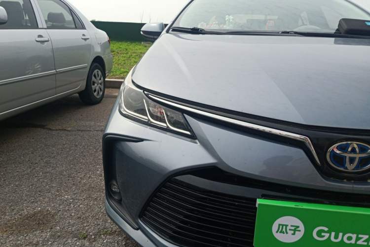 Used Toyota Corolla 2021 Dual-Motor 1.8L E-CVT Elite Edition Right Front Headlight