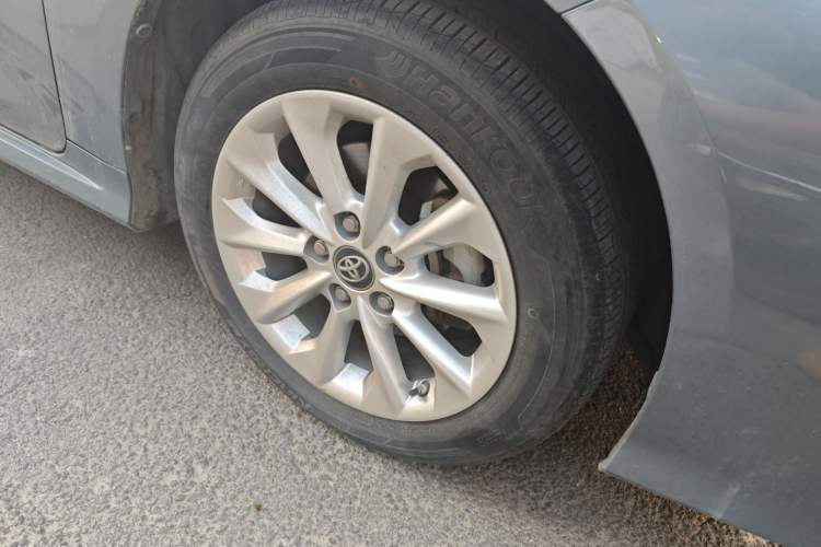 Used Toyota Corolla 2021 Dual-Motor 1.8L E-CVT Elite Edition Right Front Wheel Hub