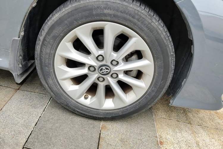 Used Toyota Corolla 2021 Dual-Motor 1.8L E-CVT Elite Edition Right Front Wheel Hub