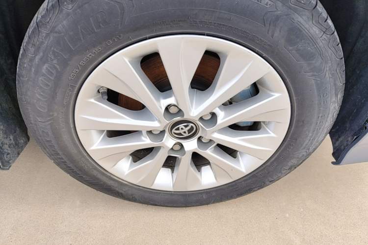 Used Toyota Corolla 2021 Dual-Engine 1.8L E-CVT Pioneer Edition Right Front Wheel Hub