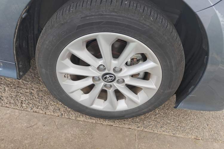 Used Toyota Corolla 2021 Dual-Motor 1.8L E-CVT Elite Edition Right Front Wheel Hub