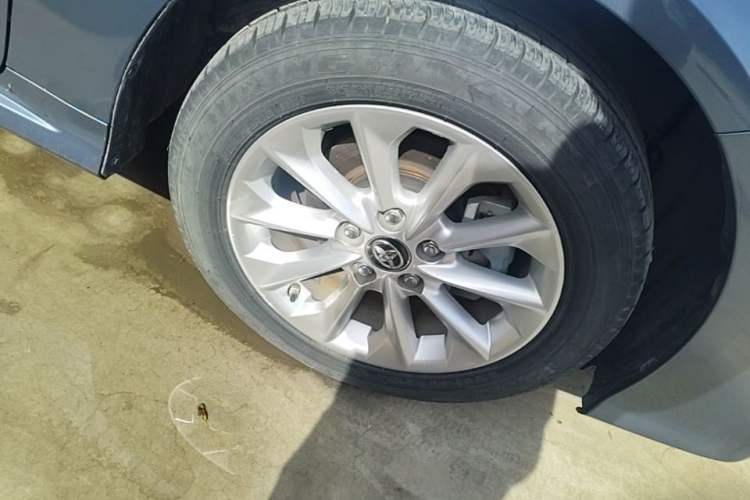 Used Toyota Corolla 2021 Dual-Motor 1.8L E-CVT Elite Edition Right Front Wheel Hub