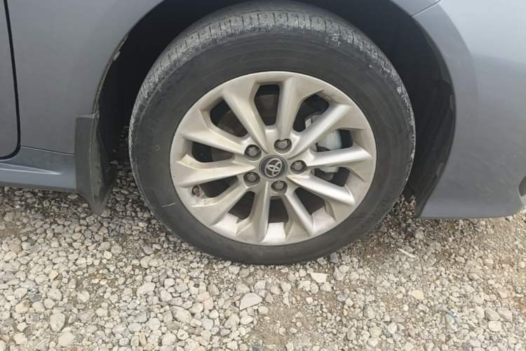 Used Toyota Corolla 2021 Dual-Motor 1.8L E-CVT Elite Edition Right Front Wheel Hub