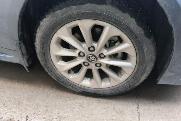 Used Toyota Corolla 2021 Dual-Motor 1.8L E-CVT Elite Edition Right Front Wheel Hub