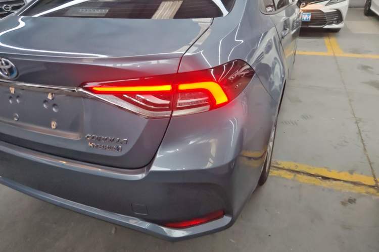 Used Toyota Corolla 2021 Dual-Motor 1.8L E-CVT Elite Edition Right Rear Taillight