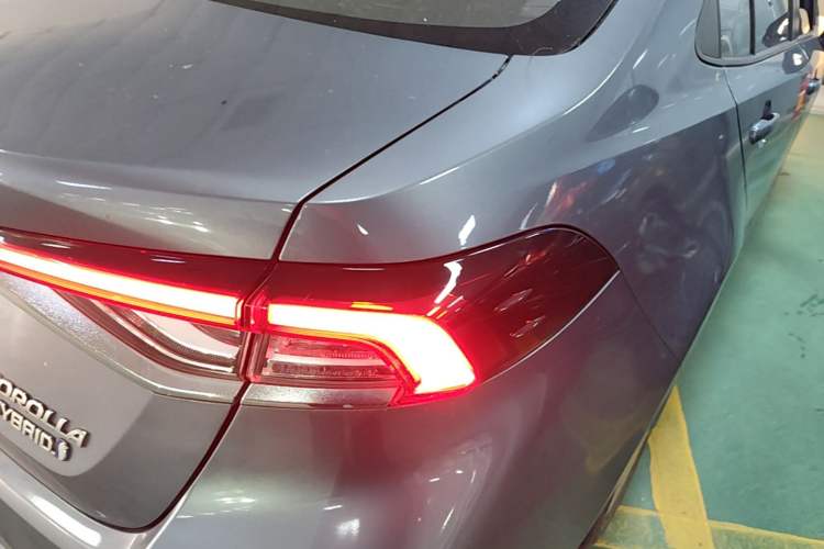 Used Toyota Corolla 2021 Dual-Motor 1.8L E-CVT Elite Edition Right Rear Taillight