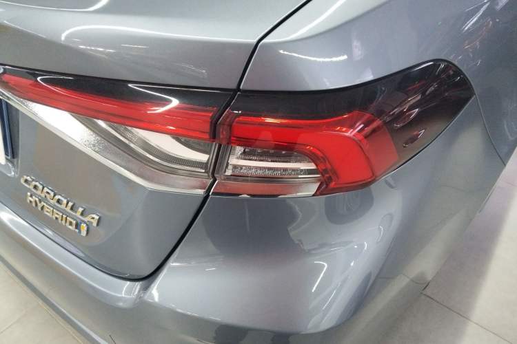 Used Toyota Corolla 2021 Dual-Motor 1.8L E-CVT Elite Edition Right Rear Taillight