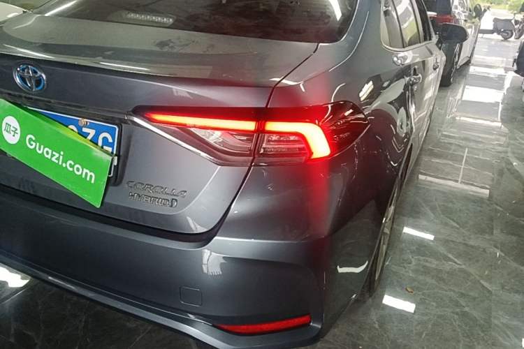 Used Toyota Corolla 2021 Dual-Motor 1.8L E-CVT Elite Edition Right Rear Taillight