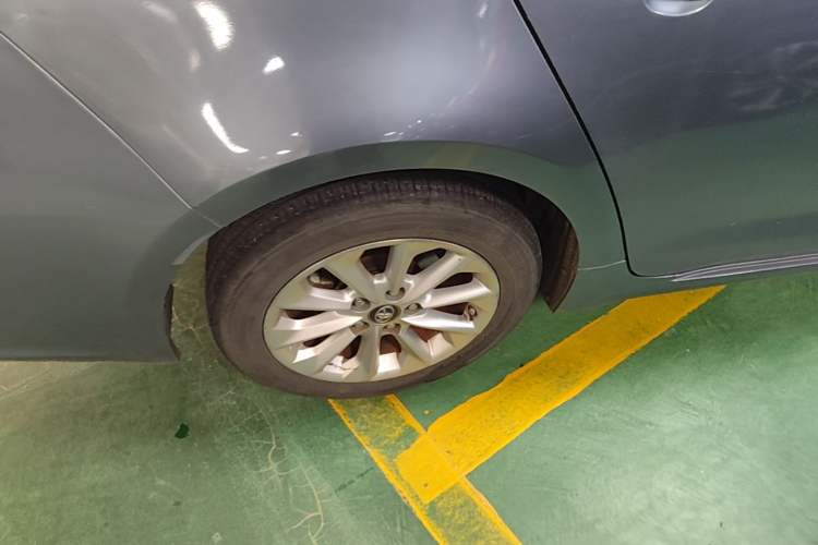 Used Toyota Corolla 2021 Dual-Motor 1.8L E-CVT Elite Edition Right Rear Wheel Hub