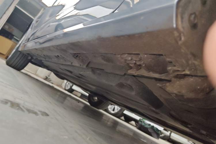 Used Toyota Corolla 2021 Dual-Motor 1.8L E-CVT Elite Edition Right Side Sill