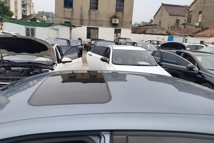 Used Toyota Corolla 2021 Dual-Motor 1.8L E-CVT Elite Edition Roof
