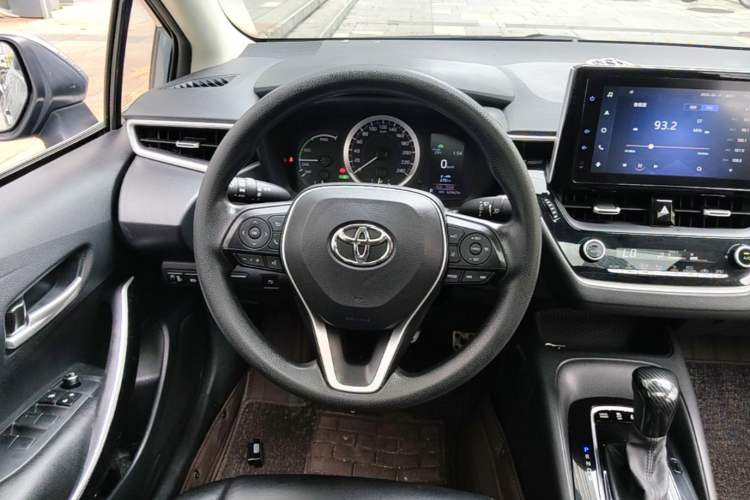 Used Toyota Corolla 2021 Dual-Motor 1.8L E-CVT Elite Edition Steering Wheel