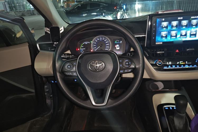 Used Toyota Corolla 2021 Dual-Motor 1.8L E-CVT Elite Edition Steering Wheel