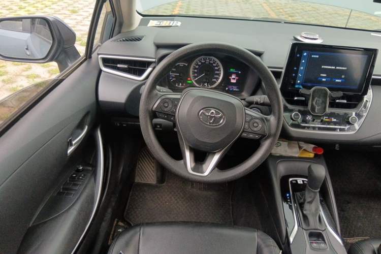 Used Toyota Corolla 2021 Dual-Motor 1.8L E-CVT Elite Edition Steering Wheel