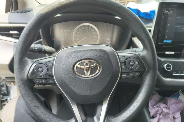 Used Toyota Corolla 2021 Dual-Motor 1.8L E-CVT Elite Edition Steering Wheel