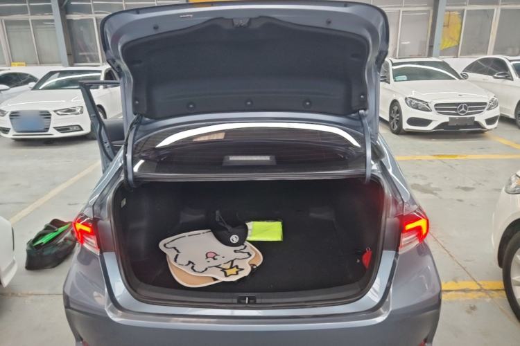 Used Toyota Corolla 2021 Dual-Motor 1.8L E-CVT Elite Edition Trunk
