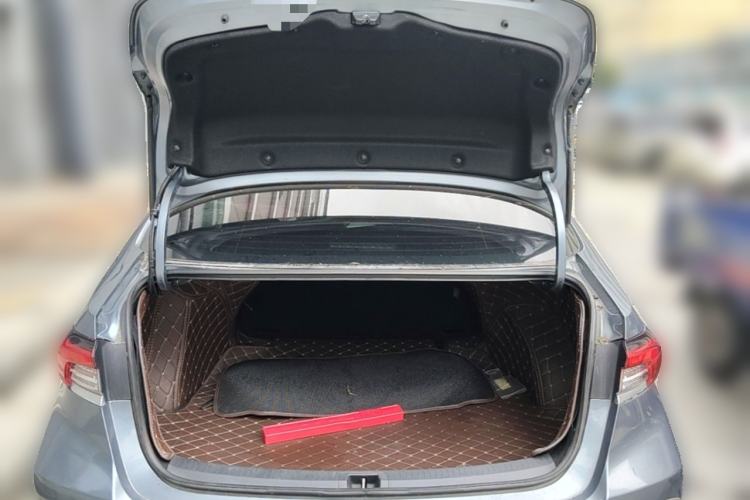 Used Toyota Corolla 2021 Dual-Motor 1.8L E-CVT Elite Edition Trunk