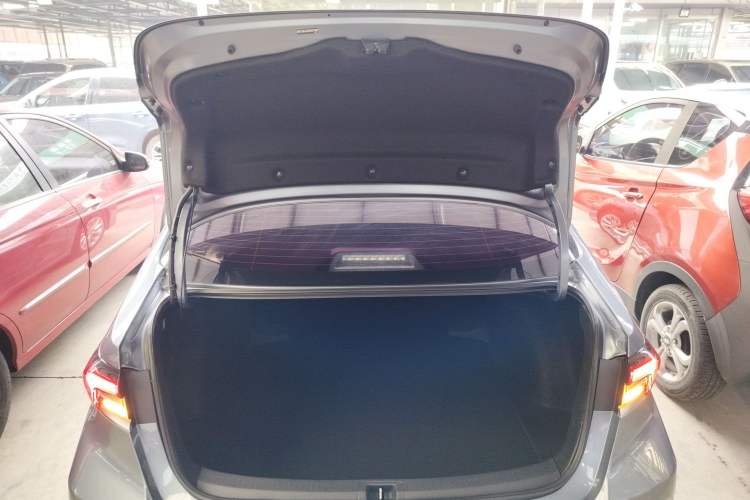Used Toyota Corolla 2021 Dual-Motor 1.8L E-CVT Elite Edition Trunk