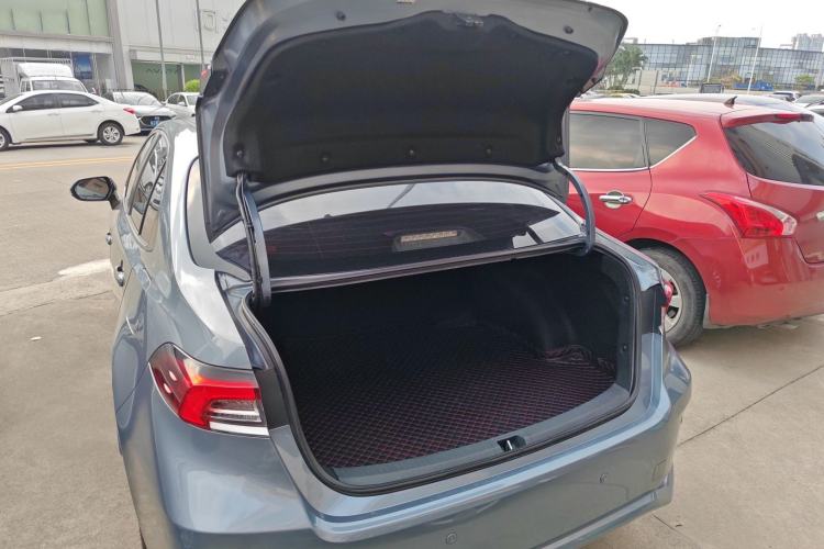 Used Toyota Corolla 2021 Dual-Motor 1.8L E-CVT Elite Edition Trunk