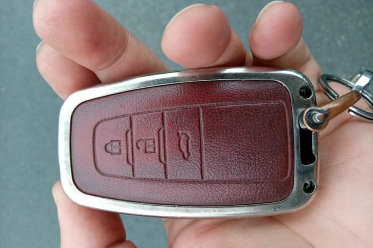 Used Toyota Corolla 2021 Dual-Engine 1.8L E-CVT Pioneer Edition Vehicle Key