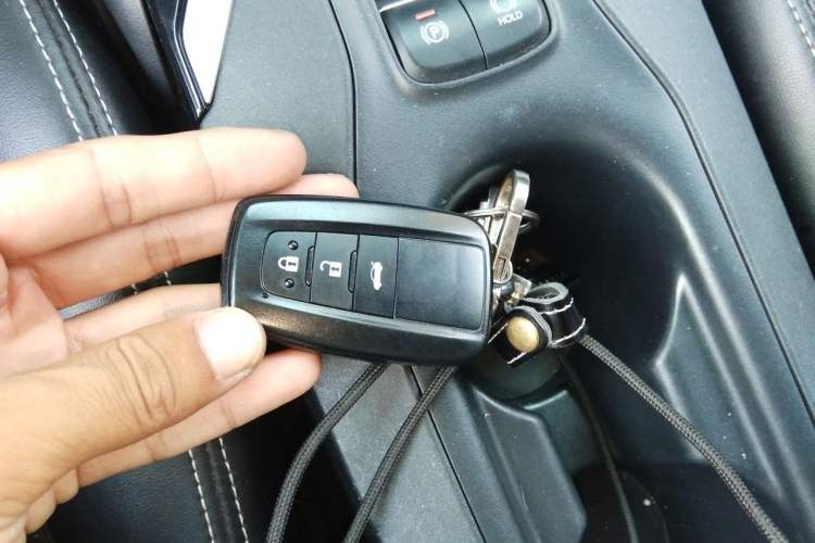 Used Toyota Corolla 2021 Dual-Motor 1.8L E-CVT Elite Edition Vehicle Key
