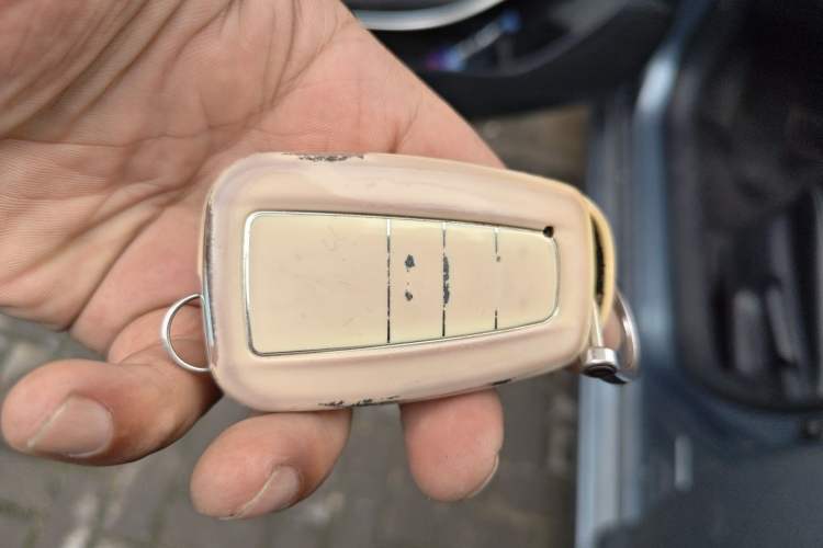Used Toyota Corolla 2021 Dual-Motor 1.8L E-CVT Elite Edition Vehicle Key