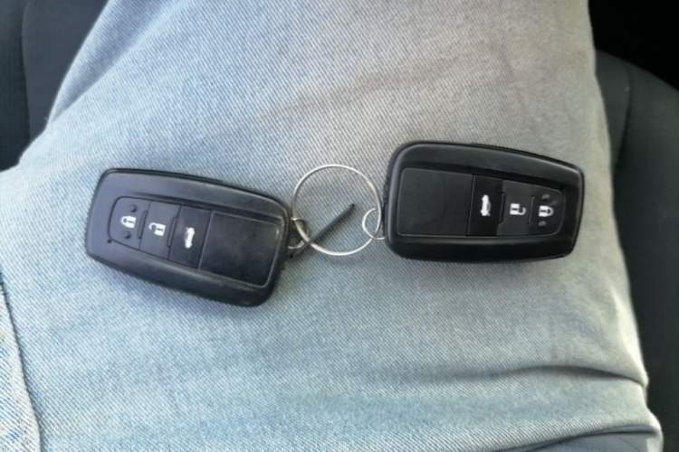 Used Toyota Corolla 2021 Dual-Engine 1.8L E-CVT Pioneer Edition Vehicle Key