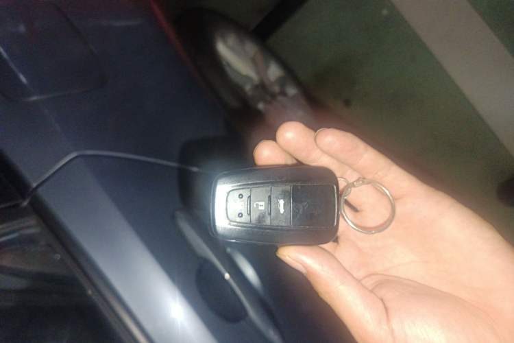 Used Toyota Corolla 2021 Dual-Motor 1.8L E-CVT Elite Edition Vehicle Key