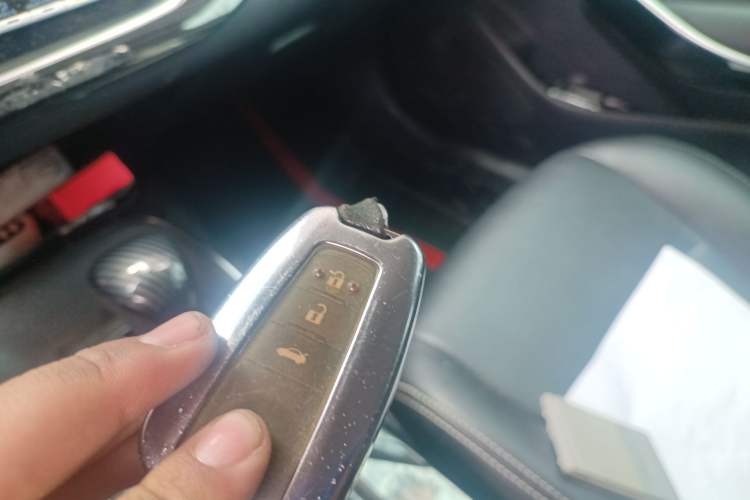 Used Toyota Corolla 2021 Dual-Motor 1.8L E-CVT Elite Edition Vehicle Key