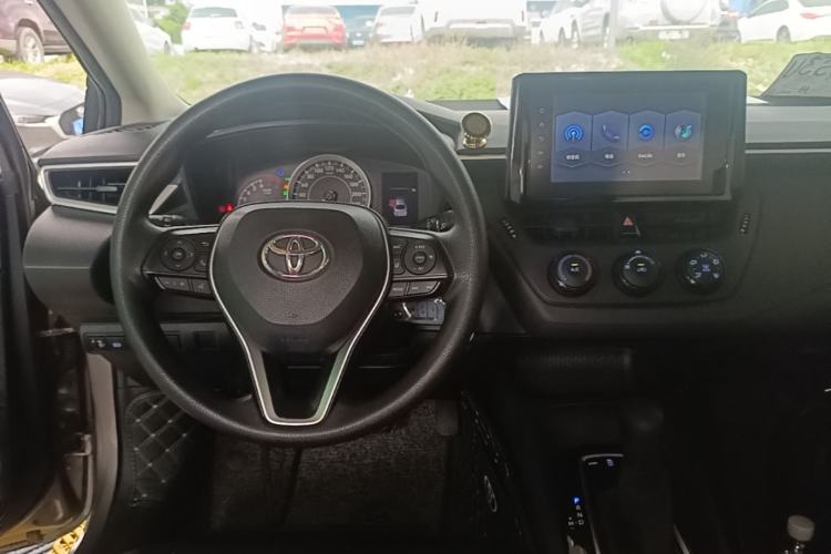 Used Toyota Corolla 2021 1.2T S-CVT Pioneer Edition Center Console