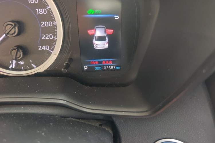 Used Toyota Corolla 2021 Dual-Motor 1.8L E-CVT Elite Edition Odometer Close Up