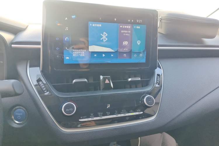 Used Toyota Corolla 2021 Dual-Motor 1.8L E-CVT Elite Edition Audio And AC Panel