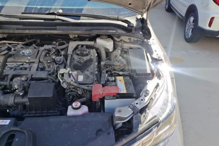 Used Toyota Corolla 2021 Dual-Motor 1.8L E-CVT Elite Edition Engine Bay Left