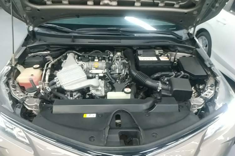 Used Toyota Corolla 2021 1.2T S-CVT Pioneer Edition Engine Bay