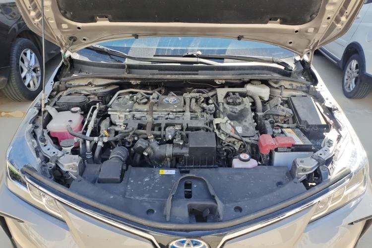 Used Toyota Corolla 2021 Dual-Motor 1.8L E-CVT Elite Edition Engine Bay