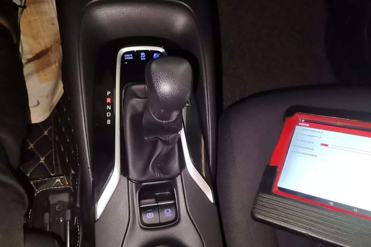 Used Toyota Corolla 2021 Dual-Engine 1.8L E-CVT Pioneer Edition Gear Lever
