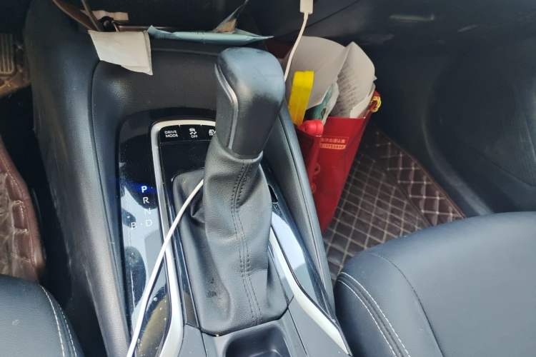 Used Toyota Corolla 2021 Dual-Motor 1.8L E-CVT Elite Edition Gear Lever