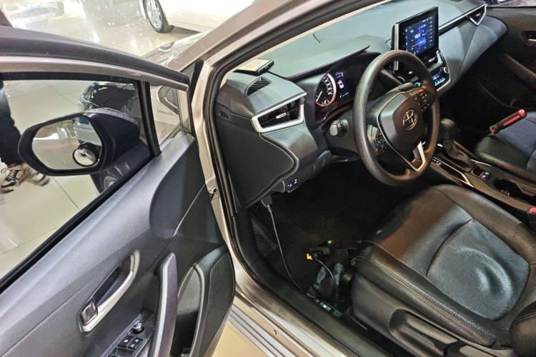 Used Toyota Corolla 2021 TNGA 1.5L CVT Elite Edition Interior 3