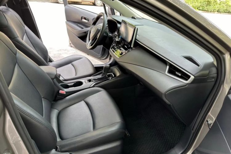 Used Toyota Corolla 2021 1.2T S-CVT Elite Edition Interior 4