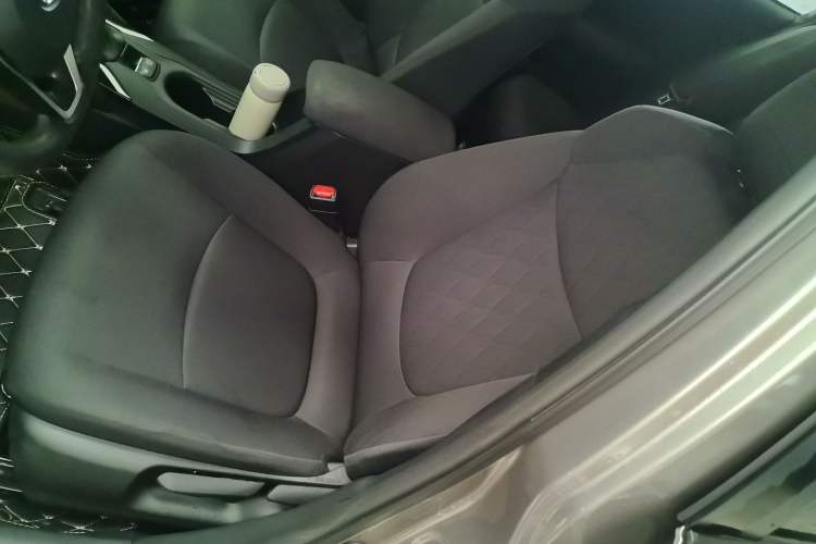 Used Toyota Corolla 2021 Dual-Engine 1.8L E-CVT Pioneer Edition Left Front Seat