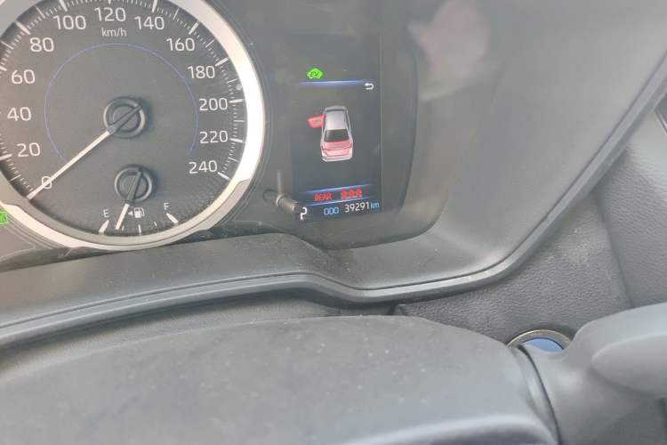 Used Toyota Corolla 2021 Dual-Motor 1.8L E-CVT Elite Edition Odometer Close Up