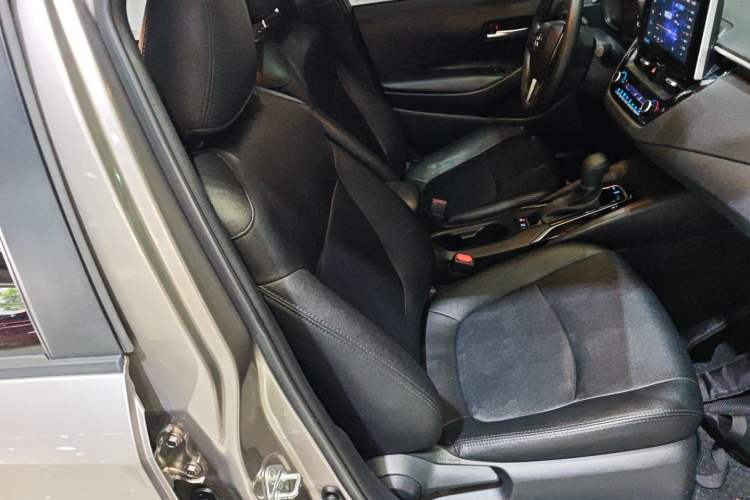 Used Toyota Corolla 2021 TNGA 1.5L CVT Elite Edition Right Front Seat