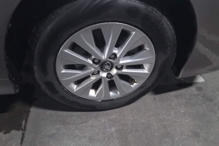 Used Toyota Corolla 2021 1.2T S-CVT Elite Edition Right Front Wheel Hub