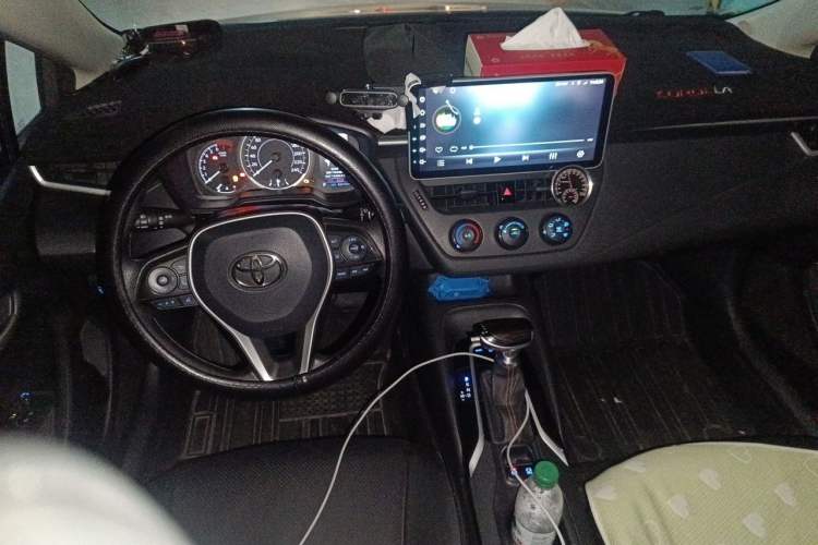Used Toyota Corolla 2021 1.2T S-CVT Pioneer PLUS Edition Center Console