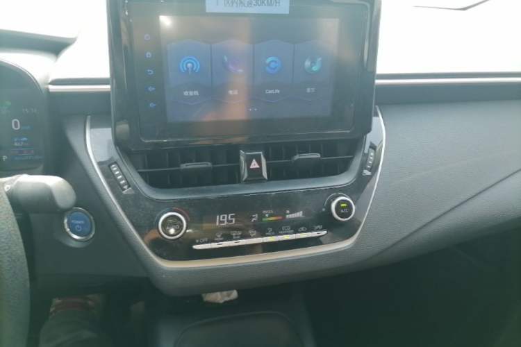 Used Toyota Corolla 2021 Dual-Engine 1.8L E-CVT Pioneer Edition Audio And AC Panel