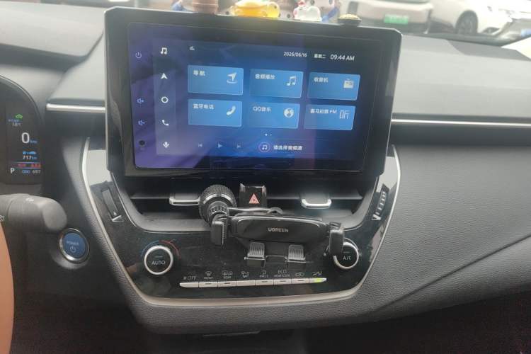 Used Toyota Corolla 2021 Dual-Motor 1.8L E-CVT Elite Edition Audio And AC Panel