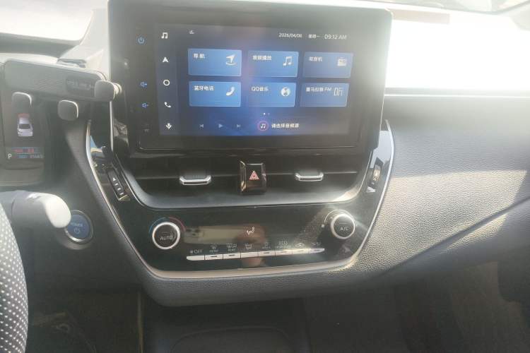 Used Toyota Corolla 2021 Dual-Motor 1.8L E-CVT Elite Edition Audio And AC Panel